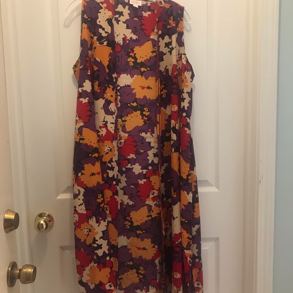 Lularoe Medium Joy - Picture 1 of 3